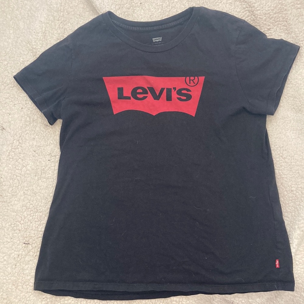 Levi’s Black and Red Tee